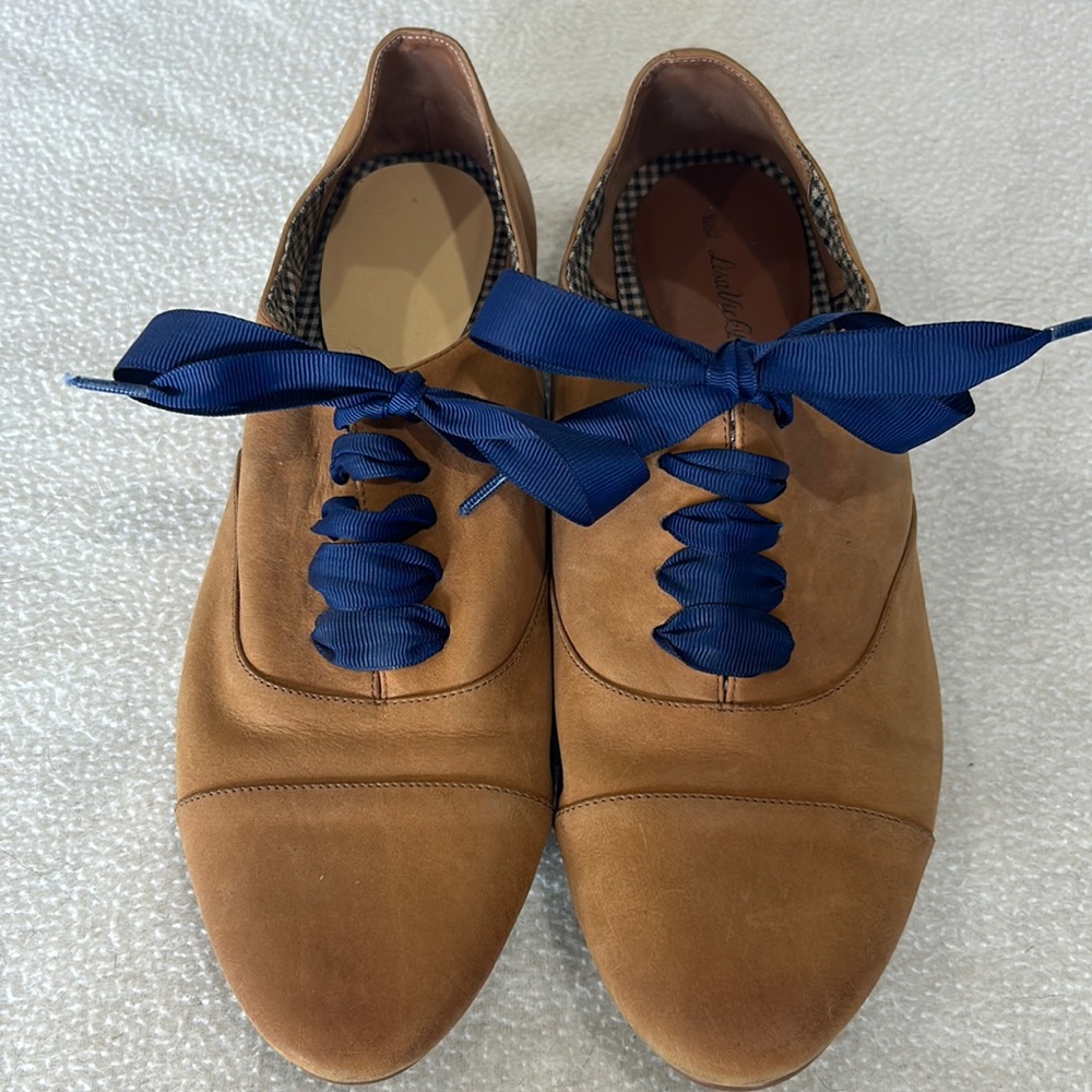 Lisa Vicky Brown Suede Ribbon Lace Flat. Size‎ 9